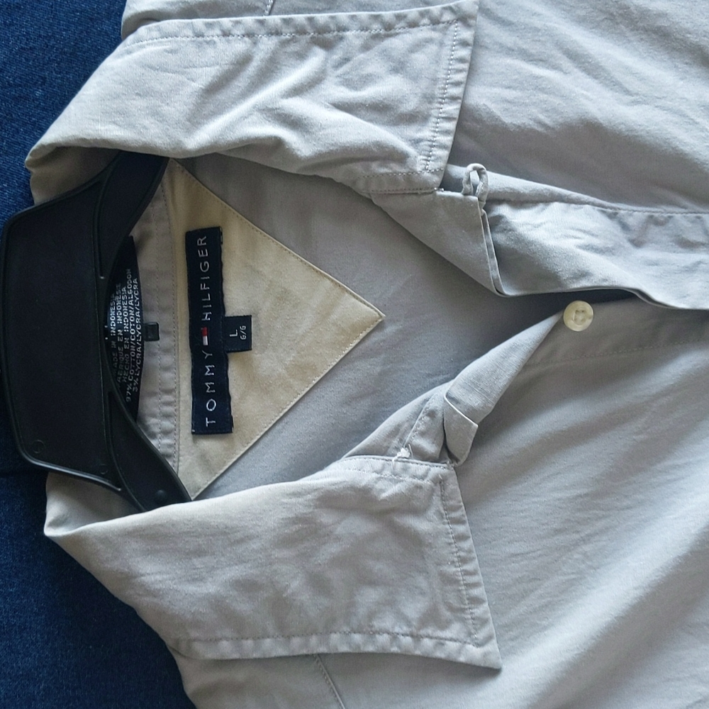 Tommy Hilfiger mens grey shirt Large - Picture 3 of 4